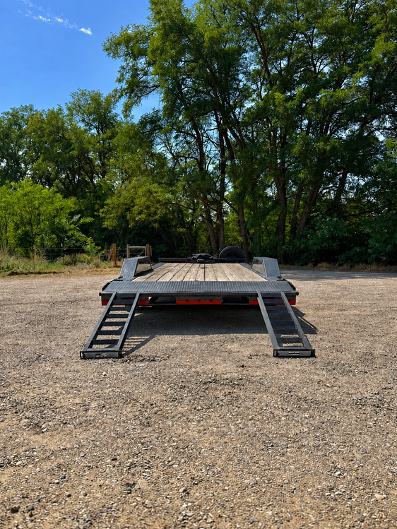 14k 8.5'x22' Equipment Trailer, photo 3